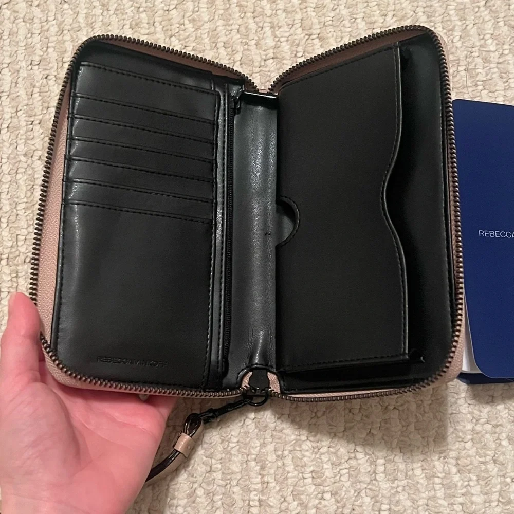 New Rebecca Minkoff Universal Wristlet - Picture 2 of 3